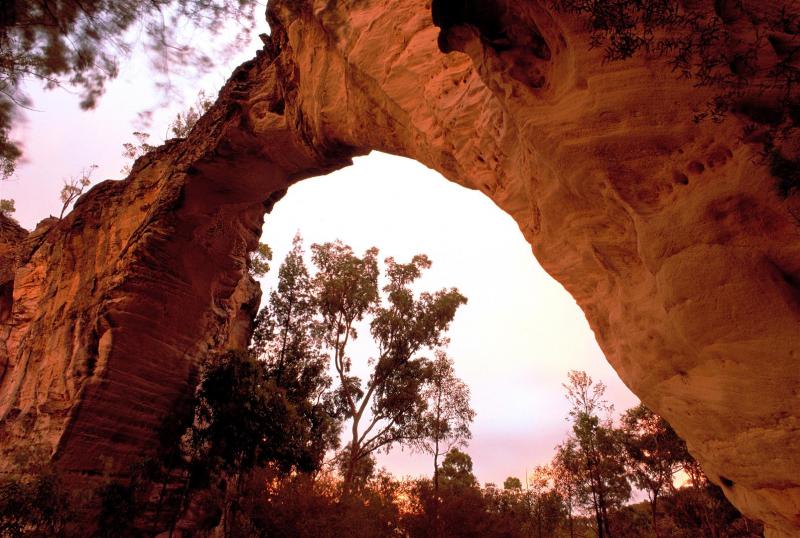 Marlong Arch.