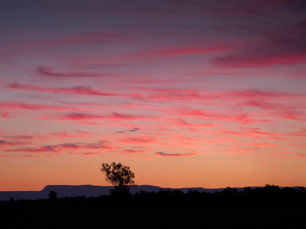 Sunset over the Carnarvon Ranges