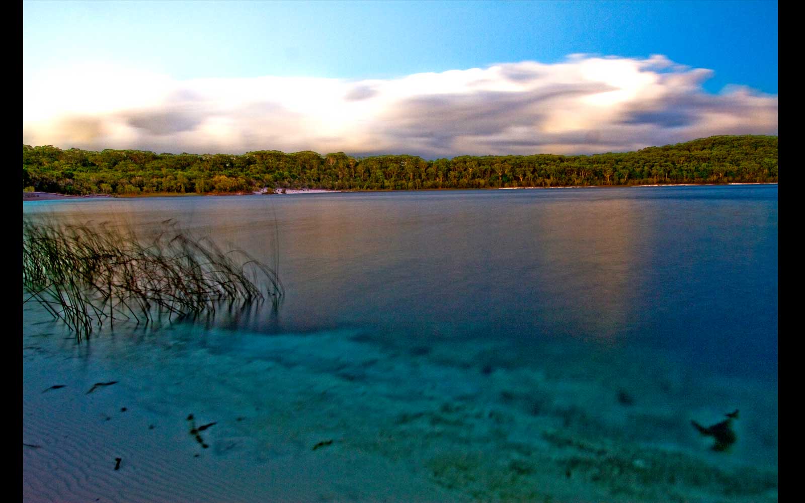 Lake McKenzie, Fraser Island