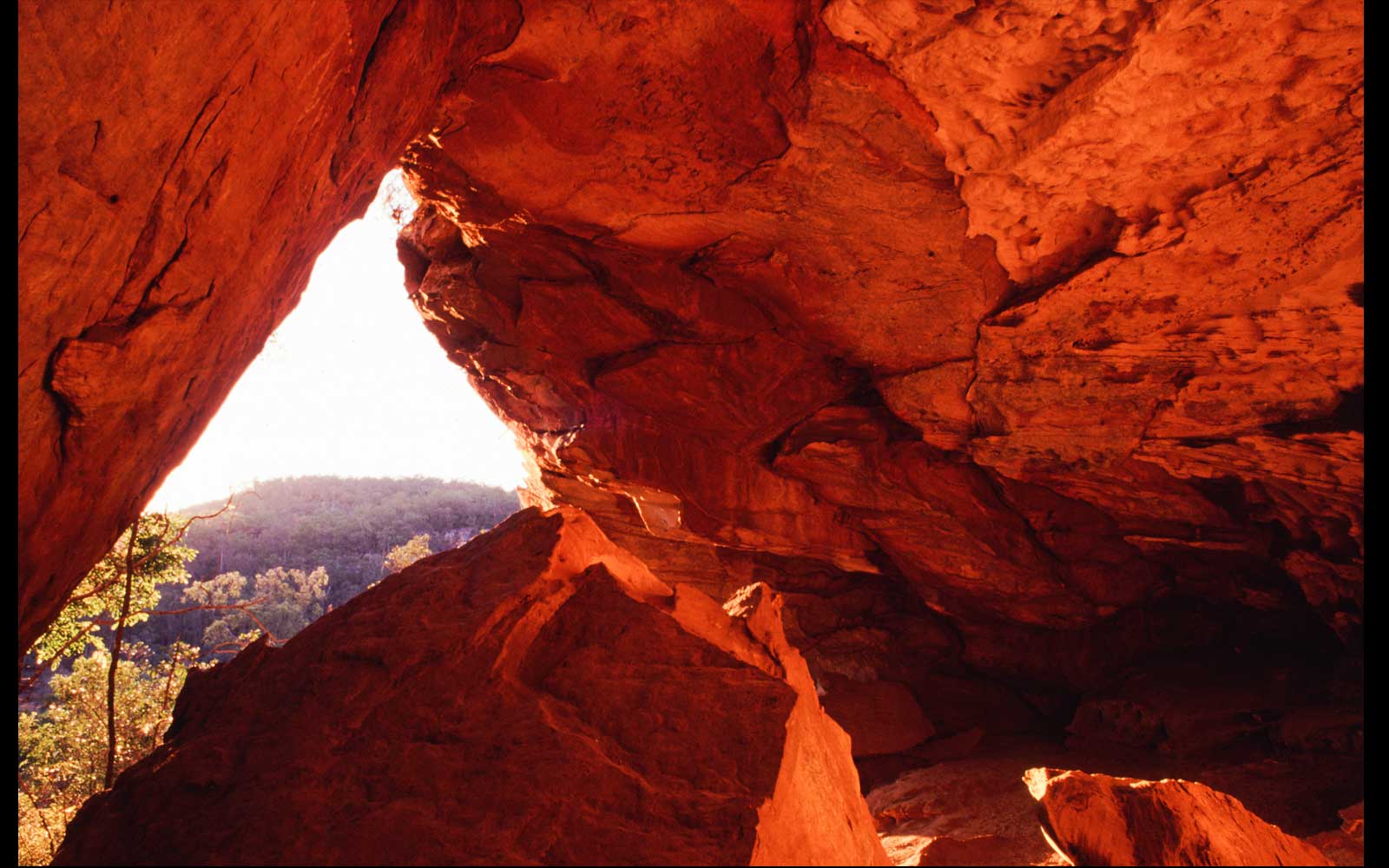 Dragon Cave. Cania Gorge National Park